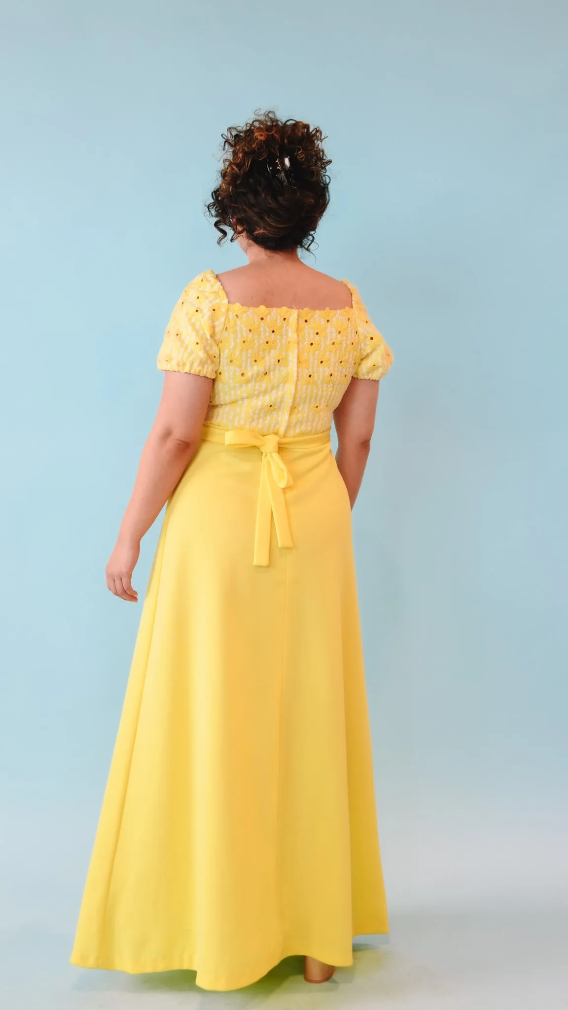 1970s Yellow Sunflower Eyelet Dress, sz. M