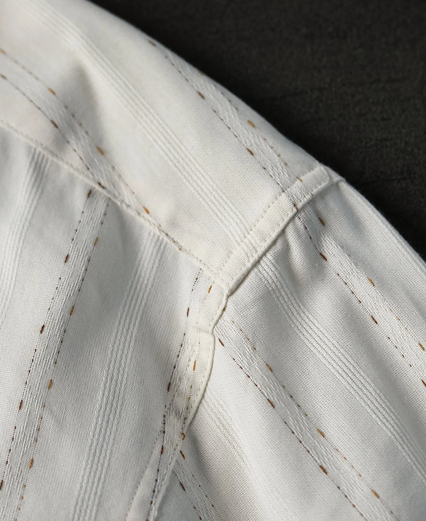 Lot 215 1930s Jacquard Stripe Point Collar Dress Shirt